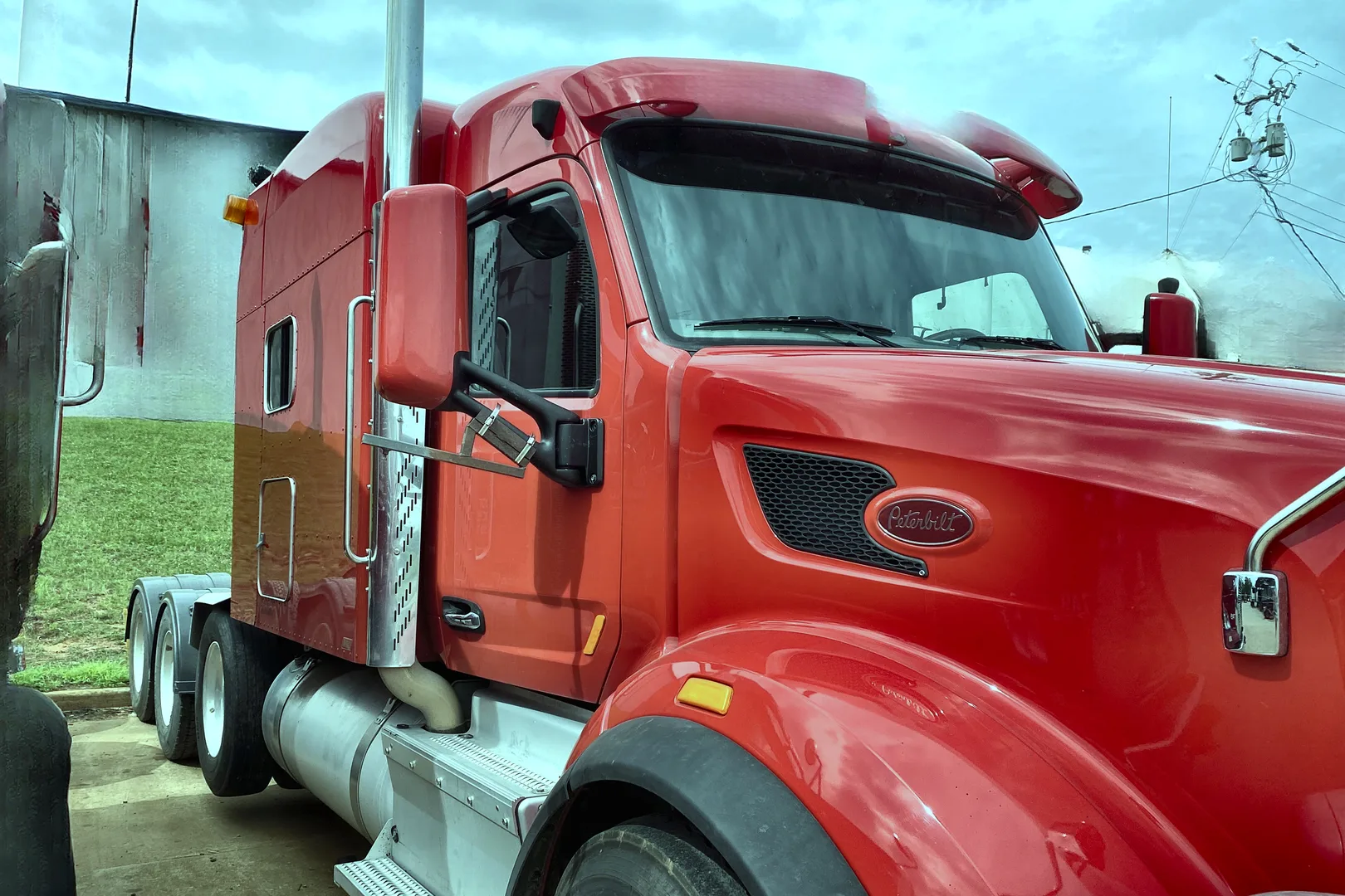 2017 PETERBILT 567 - view 13 of 34