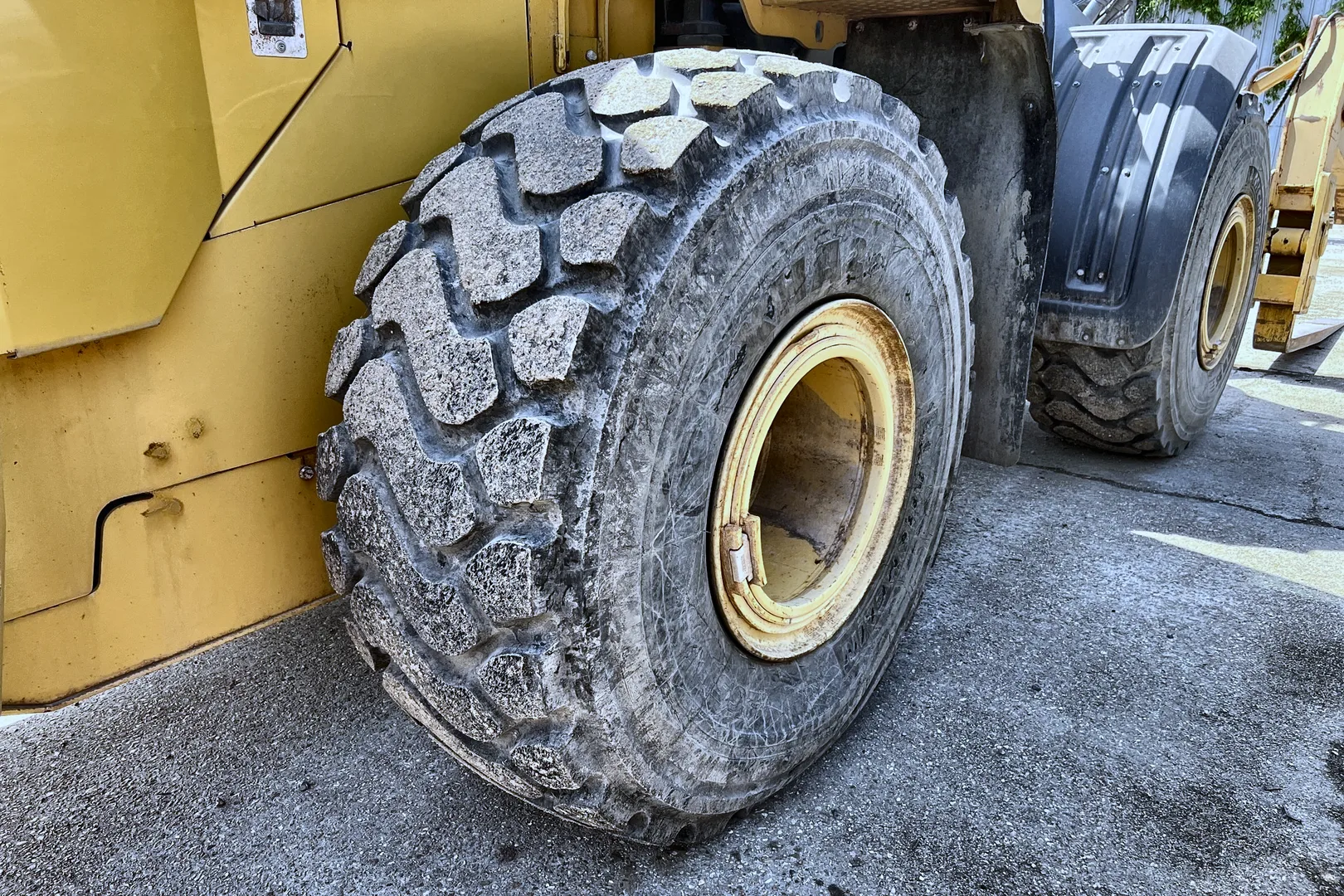 2015 DEERE 824K - view 14 of 47