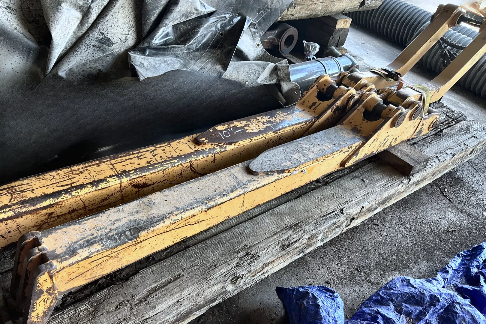 2015 DEERE 824K - view 17 of 47