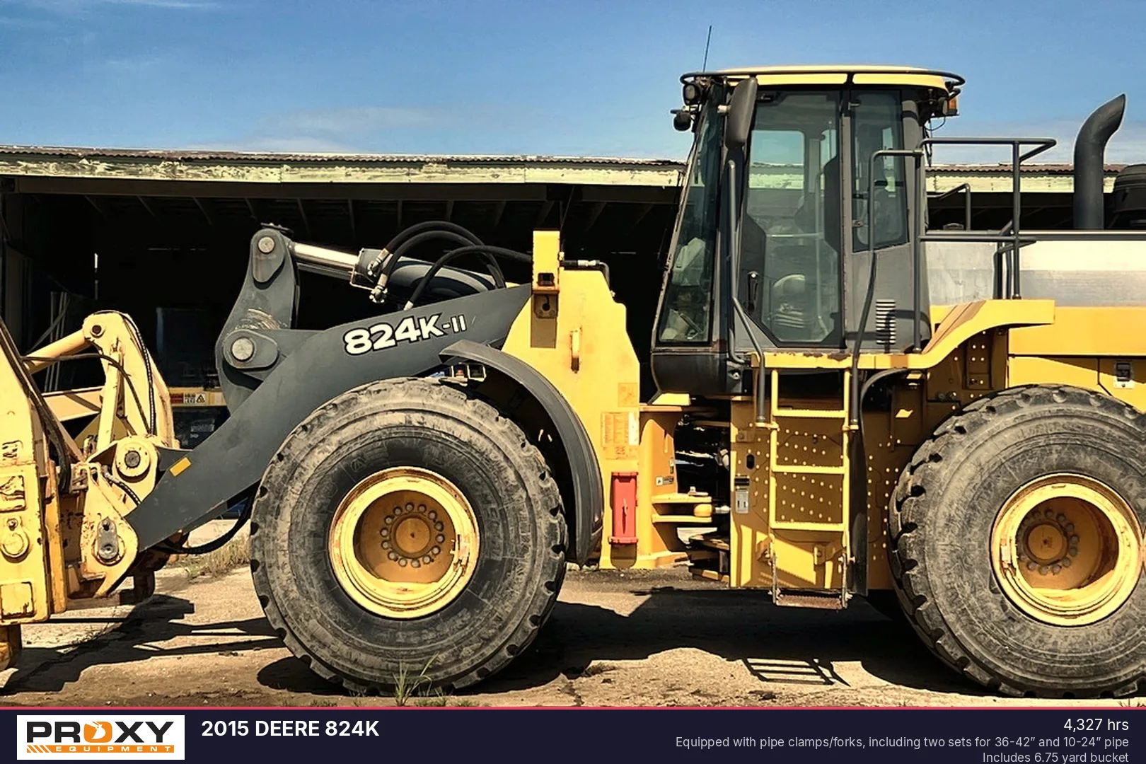 2015 DEERE 824K - view 2 of 47