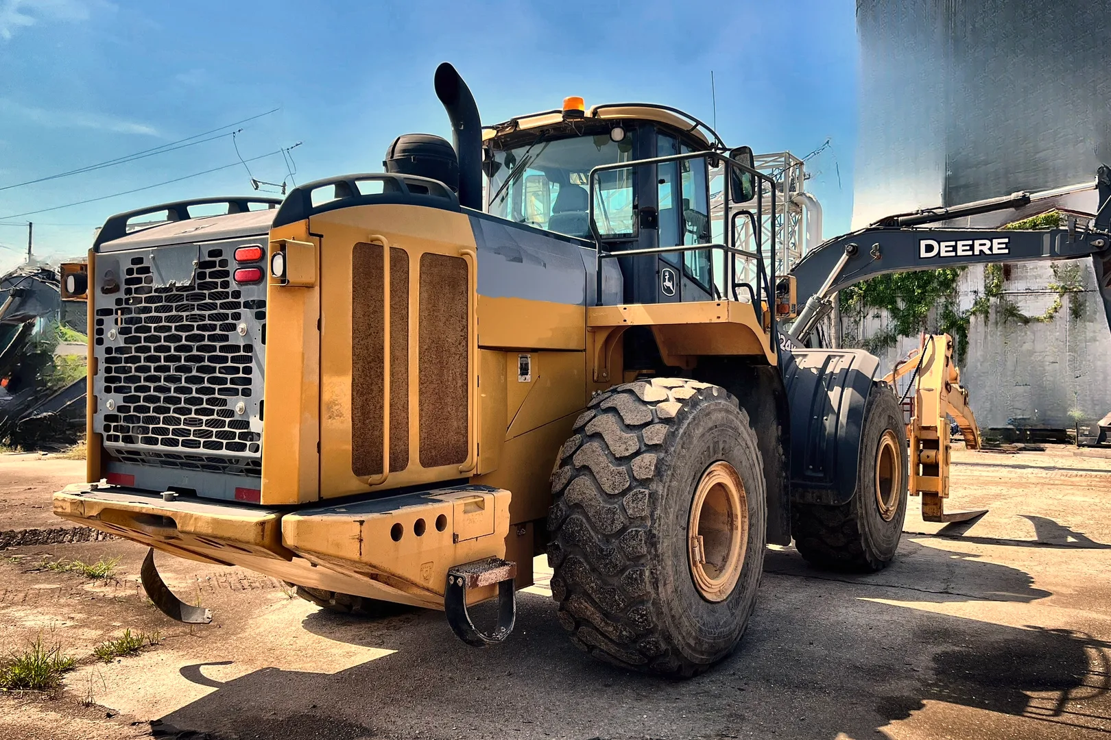 2015 DEERE 824K - view 9 of 47