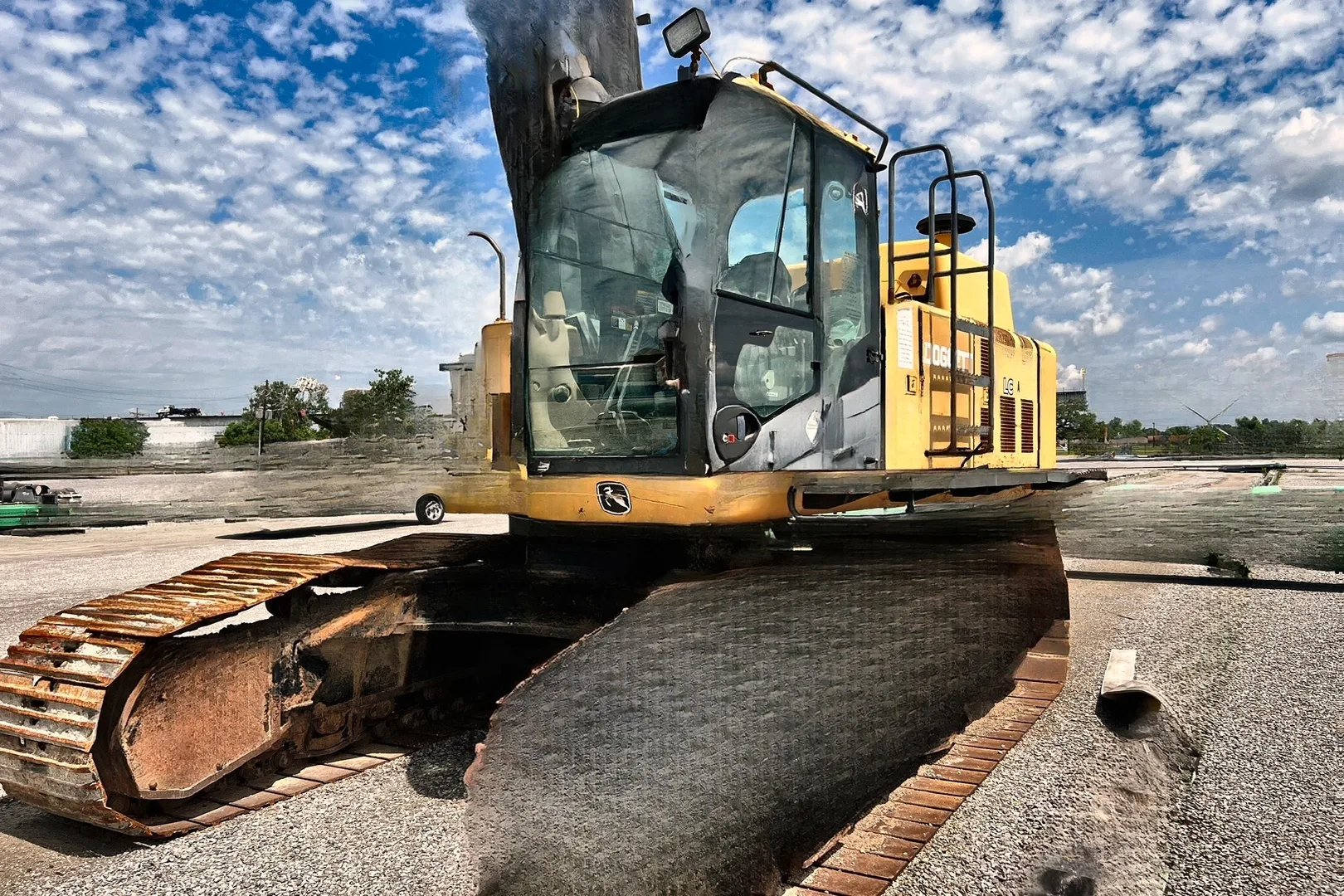 2011 DEERE 450D LC - view 18 of 48