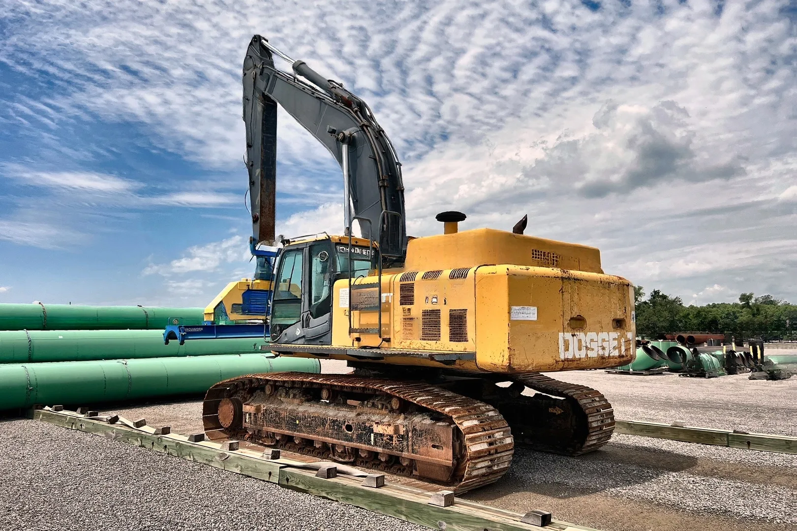 2011 DEERE 450D LC - view 12 of 48