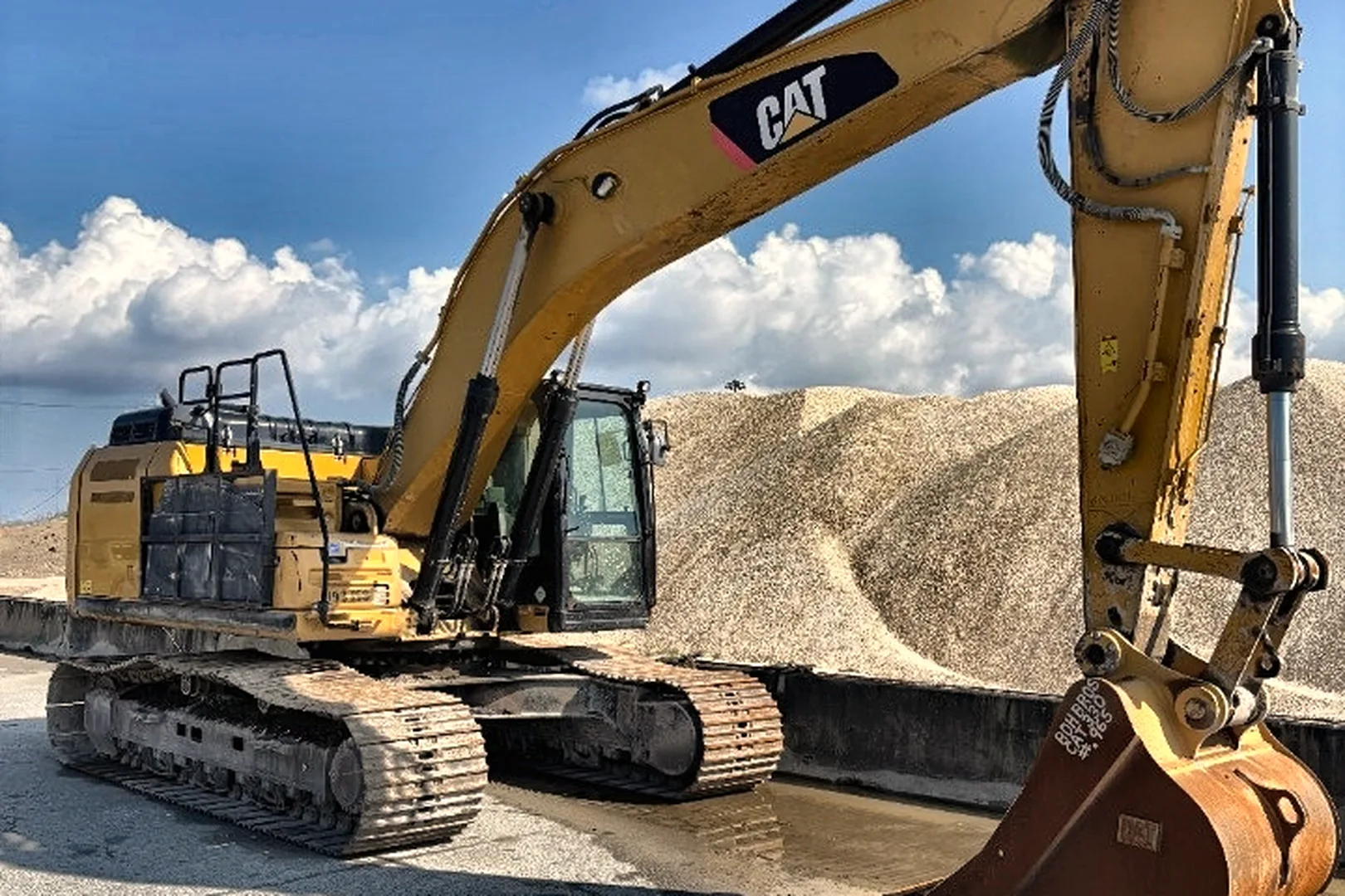 2017 CATERPILLAR 330FL - view 7 of 16