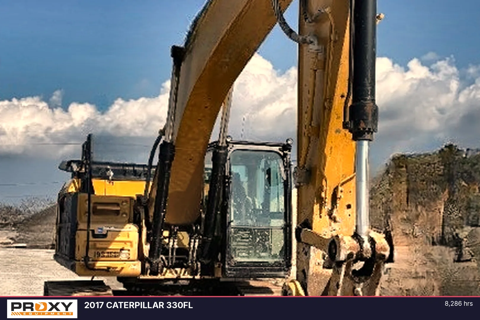 2017 CATERPILLAR 330FL - view 2 of 16