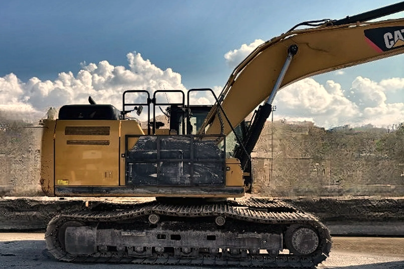 2017 CATERPILLAR 330FL - view 12 of 16