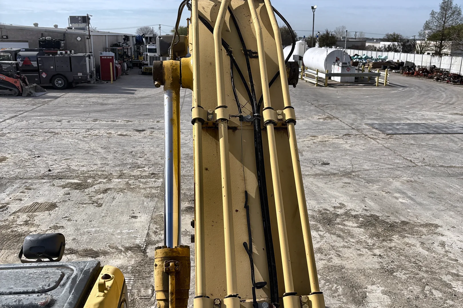 2004 Komatsu PC200LC-7 - view 13 of 50