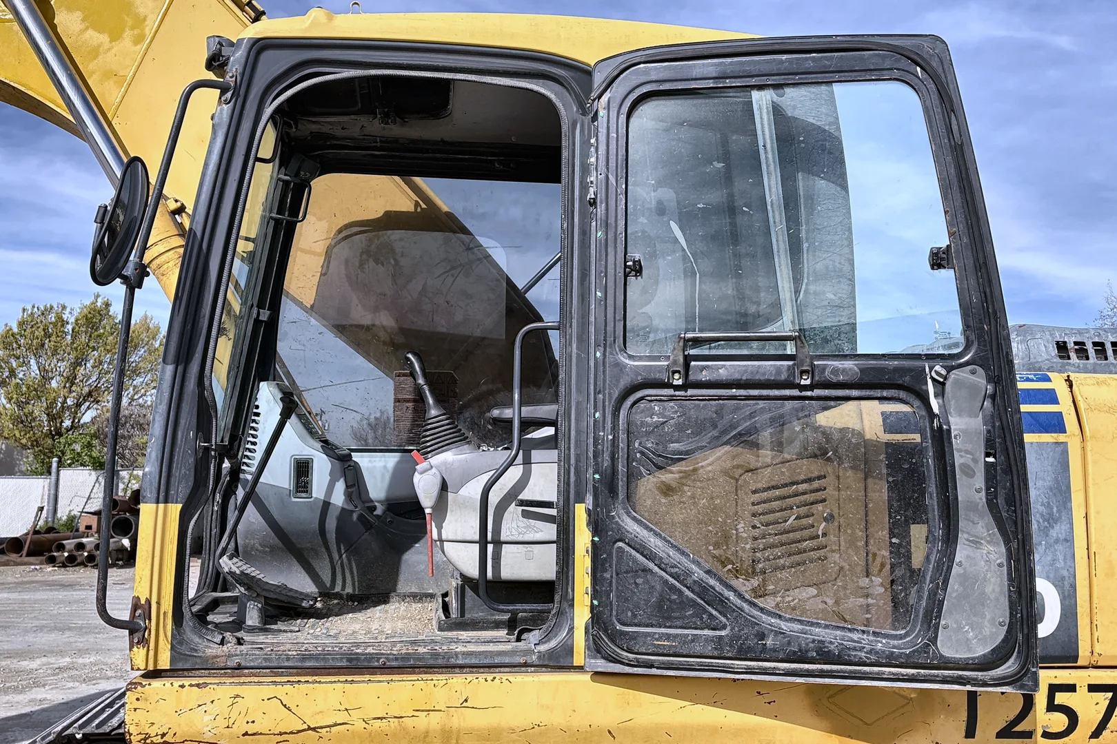 2004 Komatsu PC200LC-7 - view 15 of 50