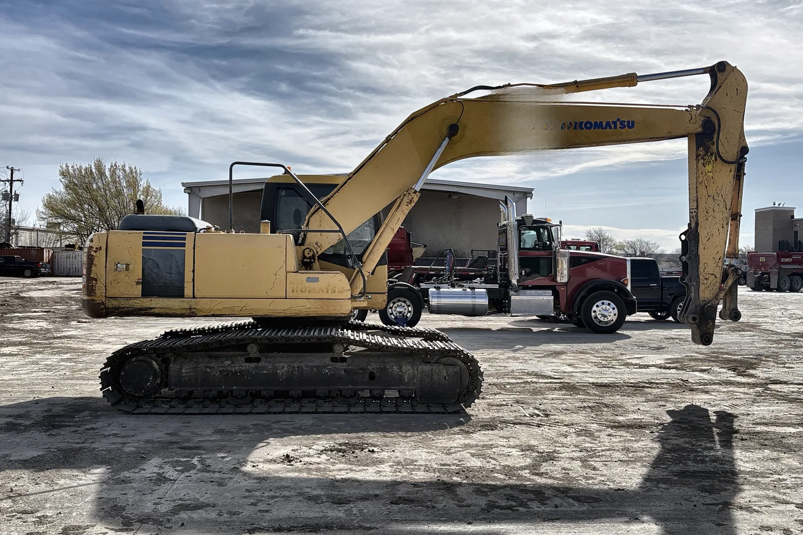 2004 Komatsu PC200LC-7 - view 8 of 50