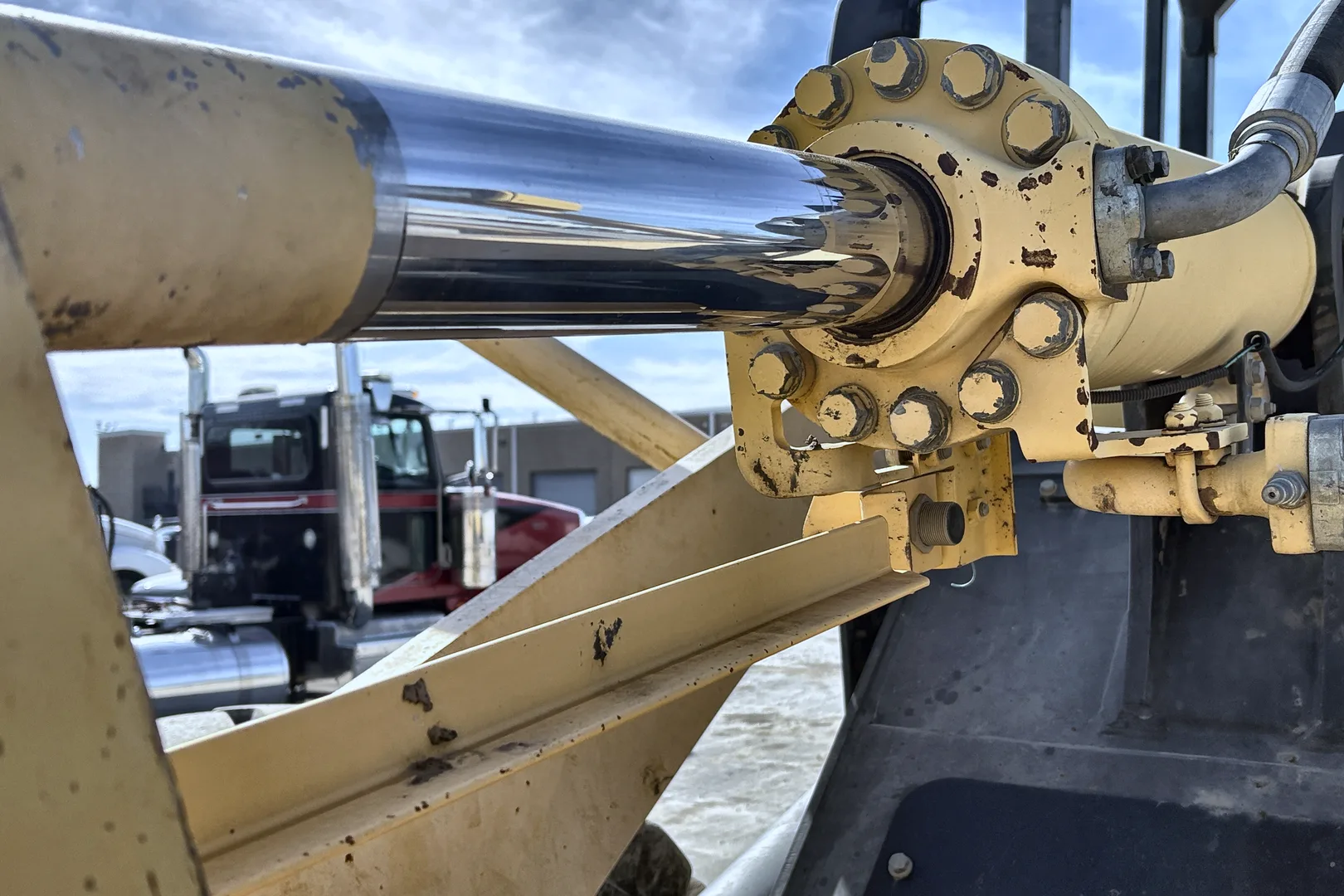 2001 Komatsu  WA380-5L - view 12 of 50