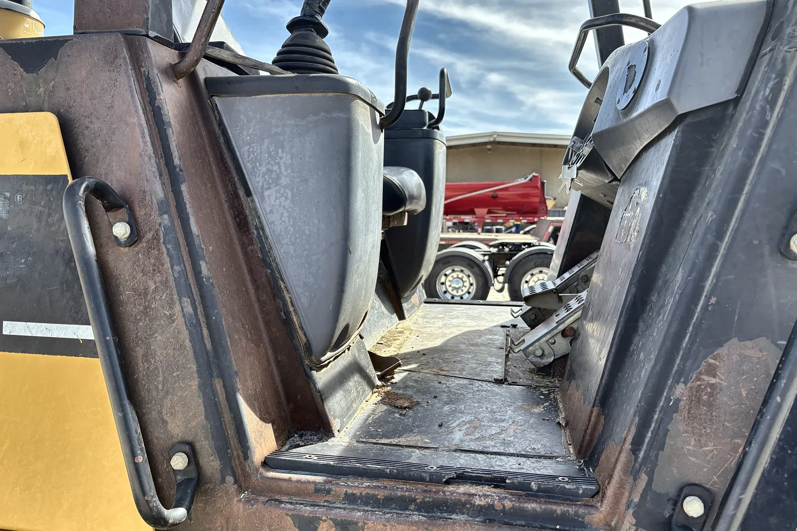 1995 CATERPILLAR 953C - view 17 of 48