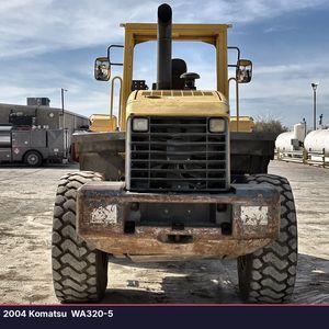 2004 Komatsu  WA320-5 - view 3 of 50