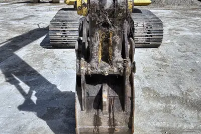 2005 Komatsu PC200LC-7L - view 11 of 47